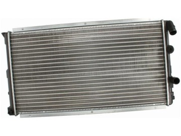 CHLADIČ NISSAN INTERSTAR 1.9-2.5