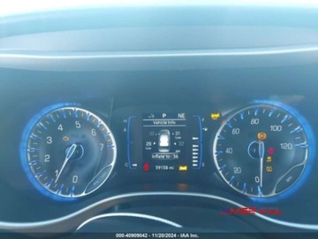 Chrysler Voyager V 2023 Chrysler Voyager 2023 r., 3,6L LX 3.6 Benzyna 287KM, zdjęcie 6