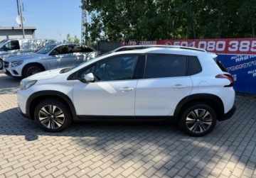 Peugeot 2008 I SUV Facelifting 1.2 PureTech 110KM 2017 Peugeot 2008 1.2 T NAVI Ledy Panorama dach 1.2 Benzyna 110KM, zdjęcie 13