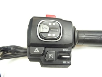 HONDA GL 1800 GOLD WING SC79 PRZEŁĄCZNIK PRAWY ROLGAZ 2018 -