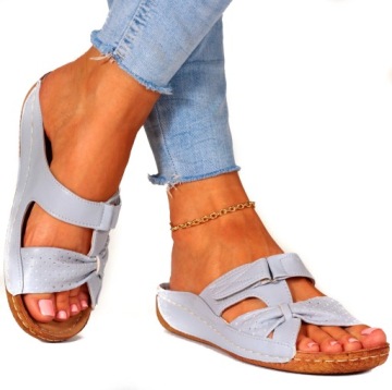 Женские шлепанцы ежедневно профилируются