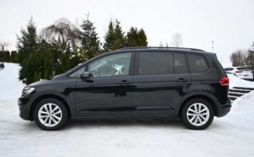 Volkswagen Touran III 1.6 TDI 115KM 2018 Volkswagen Touran 1,6 TDI 115 KM DSG FULL LED HIGH-LINE Alcantara Nawigacja, zdjęcie 3