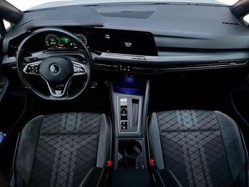 Volkswagen Golf VII Hatchback 5d Facelifting 1.5 TSI ACT 150KM 2020 Volkswagen Golf VW Golf VIII 1.5 eTSI R-Line DSG Kamera ACC LED Ambient, zdjęcie 20