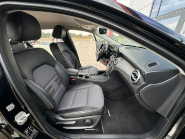 Mercedes GLA I Off-roader 1.6 200 156KM 2015 Mercedes GLA 200 8xAlu LED Bixenon El.klapa Kamera, zdjęcie 12