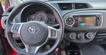 Toyota Yaris III Hatchback 5d Facelifting 1.0 VVT-i 69KM 2014 TOYOTA YARIS 1.0 VVT-i Edition-S 69KM KLIMA-PRZEBIEG TYLKO 97 TKM!!!, zdjęcie 25