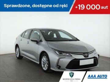 Toyota Corolla XII Sedan 1.5 VVT-i 125KM 2022 Toyota Corolla 1.5 VVT-i, Salon Polska