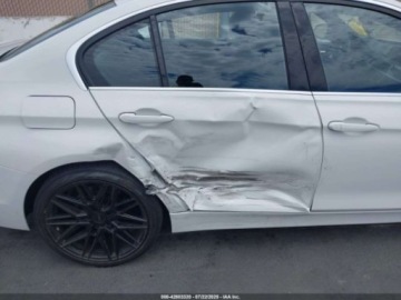 BMW Seria 3 G20-G21 2018 BMW Seria 3 330i rwd 2.0 Benzyna 248KM, zdjęcie 4