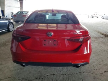 Alfa Romeo Giulia II Sedan Facelifting 2.0 Turbo 280KM 2020 Alfa Romeo Giulia 2020. 2.0 Benzyna 280KM, zdjęcie 2