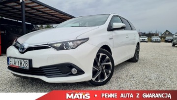 Toyota Auris II Touring Sports Facelifting 1.8 Hybrid 136KM 2016 Toyota Auris 1.8Hybryda Panorama Navi kamera climatronic 100 bezwypadek