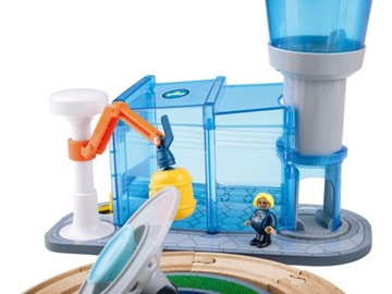 Деревянный поезд PLAYTIVE Космическая станция TRACKS TRAIN 67 элементов