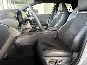 Toyota C-HR II SUV 2.0 Hybrid Dynamic Force 197KM 2024 Toyota C-HR 2.0 Hybrid GR Sport 2.0 Hybrid Dynamic, zdjęcie 14