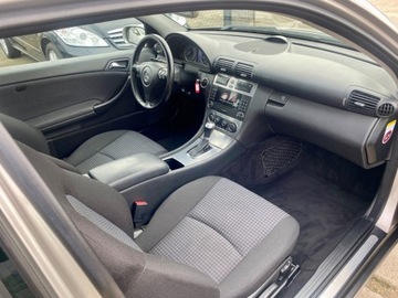 Mercedes Klasa C W203 Coupe W203 1.8 (C 180 Kompressor) 143KM 2006 Mercedes-Benz Klasa C 1.8 Benzyna 143KM, zdjęcie 9