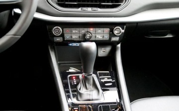 Jeep Compass II SUV Facelifting 1.5 MHEV T4 130KM 2023 Jeep Compass 1.5 T4 mHEV Limited FWD SS DCT Gwarancja od RiA 1.5 Hybryda, zdjęcie 20