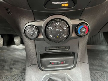 Ford Fiesta VII Hatchback 3d Facelifting 1.25 60KM 2014 Ford Fiesta 1.2 benzyna 60 KM zarejestrowany w PL zadbany mozliwa zami, zdjęcie 11