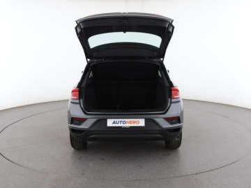 Volkswagen T-Roc I SUV 1.5 TSI ACT 150KM 2018 Volkswagen T-Roc automat navi PDC climatronic ACC, zdjęcie 18