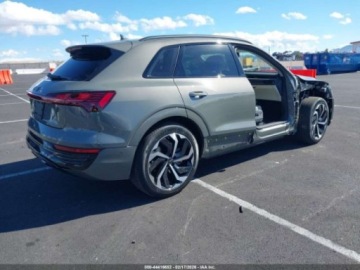 Audi Q8 2024 Audi Q8 e-tron Premium Plus Quattro 2024 Elektryczny 402KM, zdjęcie 5