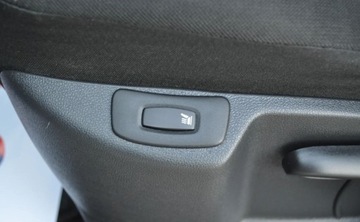 Renault Captur I Crossover 0.9 Energy TCe 90KM 2017 Renault Captur LIFT Benzyna Klimatyzacja Nawigacja Benzyna 90KM, zdjęcie 19