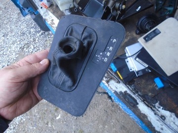 RÁMEČEK ŘAZENÍ AUTOMAT KRYT BMW E31 840 850 AN