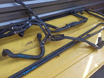 PORSCHE TAYCAN 4S PŘÍVODY VODNÍ VODY KOMPLET