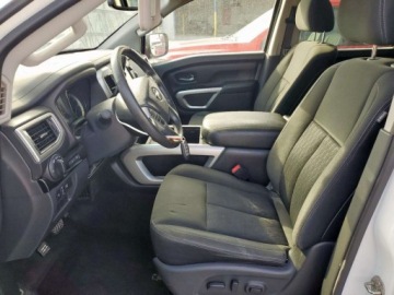 Nissan Titan 2018 Nissan Titan Sv 2018 5.6 Benzyna 390KM, zdjęcie 7