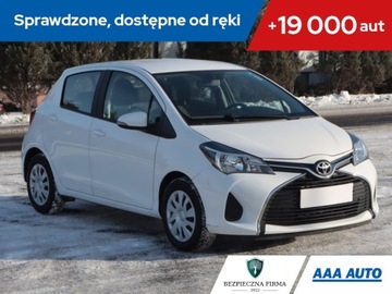 Toyota Yaris III Hatchback 5d Facelifting 1.0 VVT-i 69KM 2015 Toyota Yaris 1.0 VVT-i, Salon Polska, Klima