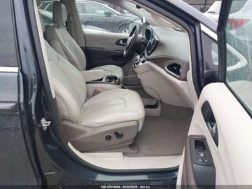 Chrysler Pacifica II 2021 Chrysler Pacifica 2021 CHRYSLER PACIFICA HYBRID TOURING L 3.6 Hybryda 260KM, zdjęcie 11