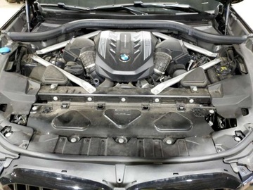 BMW X5 G05 2022 BMW X5 M50I 2022 4.4l 4.4 Benzyna 523KM, zdjęcie 6