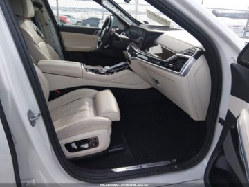BMW X6 G06 2024 BMW X6 xDrive40i 2024 3.0 Benzyna 375KM, zdjęcie 9
