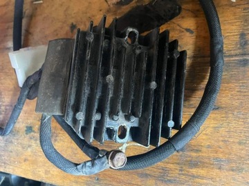 Регулятор напряжения KTM 125/390 оригинальный Duke