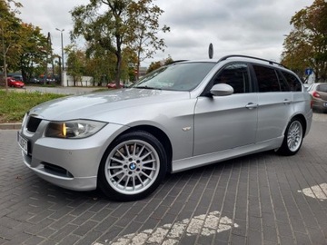 BMW Seria 3 E90-91-92-93 Limuzyna E90 325Xi 218KM 2006 BMW 3 Touring (E91) 325 Xi, Manual, Serwisowany, 4x4,Podgrzewane fotele, zdjęcie 2