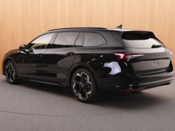 Skoda Superb IV Kombi 2.0 TDI 193KM 2026 Od ręki - Sportline 2.0 TDI 4x4 DSG 193KM, zdjęcie 3