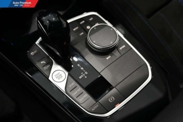 BMW Seria 2 G42-U06 Gran Coupe 2.0 220i 178KM 2022 BMW Seria 2 220i xDriveFV23M Kierownica SkorzanaPodsufitka antracytowa, zdjęcie 5