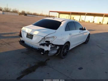 Mercedes Klasa C W206 2021 Mercedes-Benz Klasa C 300 Sedan 2021 2.0 Benzyna 255KM, zdjęcie 5