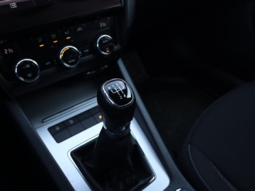 Skoda Octavia III Liftback Facelifting 1.6 TDI 115KM 2017 Skoda Octavia 1.6 TDI, Salon Polska, Klima, zdjęcie 12