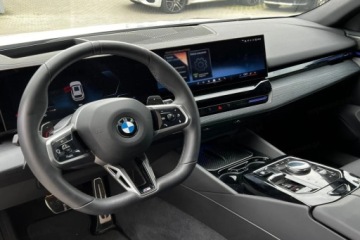 BMW Seria 5 G90-91 2024 Touring 540d xDrive Sport Combi 3.0 (303KM) 2024, zdjęcie 5
