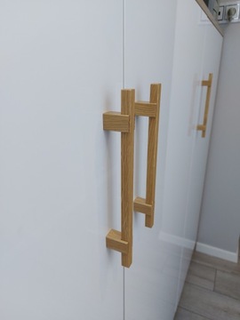 Ручка мебельная дубовая деревянная. Рейлинг, длина: 230 мм.