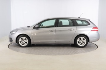 Peugeot 308 II SW Facelifting 1.5 BlueHDI 130KM 2019 Peugeot 308 1.5 BlueHDi, Salon Polska, zdjęcie 2