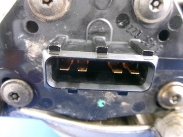 VOLKSWAGEN POLO 6N 1.3 МОНО ВПРЫСОК 030023M BOSCH 0438201521