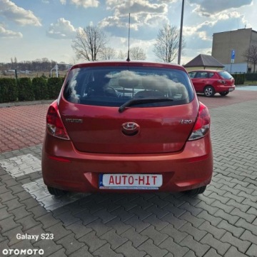 Hyundai i20 I Hatchback 5d Facelifting 1.2 DOHC 85KM 2012 Hyundai i20 Hyundai i20 1.2 Trend 1.2 Benzyna 86KM, zdjęcie 11