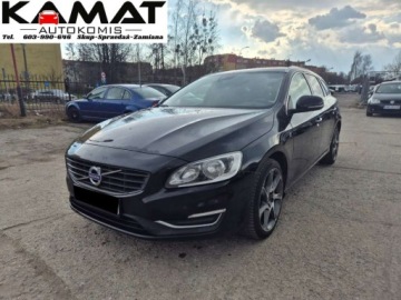 Volvo V60 I Kombi Facelifting 2.0 D3 DRIVE-E 150KM 2016 Volvo V60 Volvo V60 Ocean Race Edition 2,0 Diesel Zamiana 2.0 Diesel 150KM