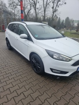 Ford Focus III Kombi Facelifting 1.5 EcoBoost 150KM 2015 FORD FOCUS III Turnier 1.5 150 KM, zdjęcie 1