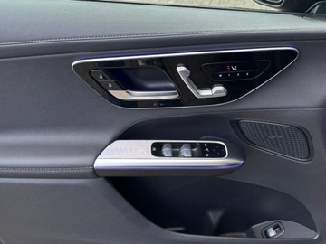 Mercedes GLC C254/X254 Coupe 2.0 220d 197KM 2026 MERCEDES-BENZ GLC 220 d 4-Matic AMG Line 2.0 (197KM) 2026, zdjęcie 12