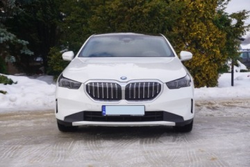 BMW Seria 5 G90-91 2023 BMW Seria 5 1rej. 2024 sDrive PHEV 2.0 Hybryda 190KM, zdjęcie 1
