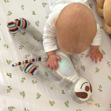 PRZYTULANKA INTERAKTYWNA PROJEKTOR MASKOTKA USYPIACZ LENIWIEC WOOPIE BABY