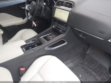 Jaguar E-Pace 2020 Jaguar E-Pace Prestige p300 2.0 Benzyna 296KM, zdjęcie 9