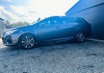 Toyota Avensis III Wagon Facelifting 2015 1.6 D-4D 112KM 2015 Toyota Avensis Bezwypadkowy, KredytowanieLeasing, gw12m gethelp, Serwisowa, zdjęcie 4