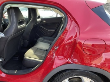 Mercedes GLA I Off-Roader Facelifting 2.1 200d 136KM 2018 Mercedes GLA 200 Automat 4Matic Podgrzewane Skóra, zdjęcie 5