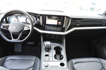 Volkswagen Touareg III 2020 Volkswagen Touareg SalonPL TDI 231KM 4x4 Automat Hak Matrix Kamera Navi Sk, zdjęcie 9