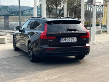 Volvo V60 I Kombi Facelifting 2.0 D3 DRIVE-E 150KM 2018 Volvo V60 2.0 Diesel 150KM LIFT Lakier w orygiale Bardzo zadbane, zdjęcie 31