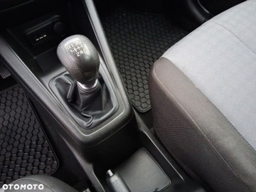 Kia Venga Mikrovan Facelifting 1,6 DOHC CVVT  125KM 2019 Kia Venga Kia Venga 1.6 M 1.6 Benzyna 125KM, zdjęcie 14